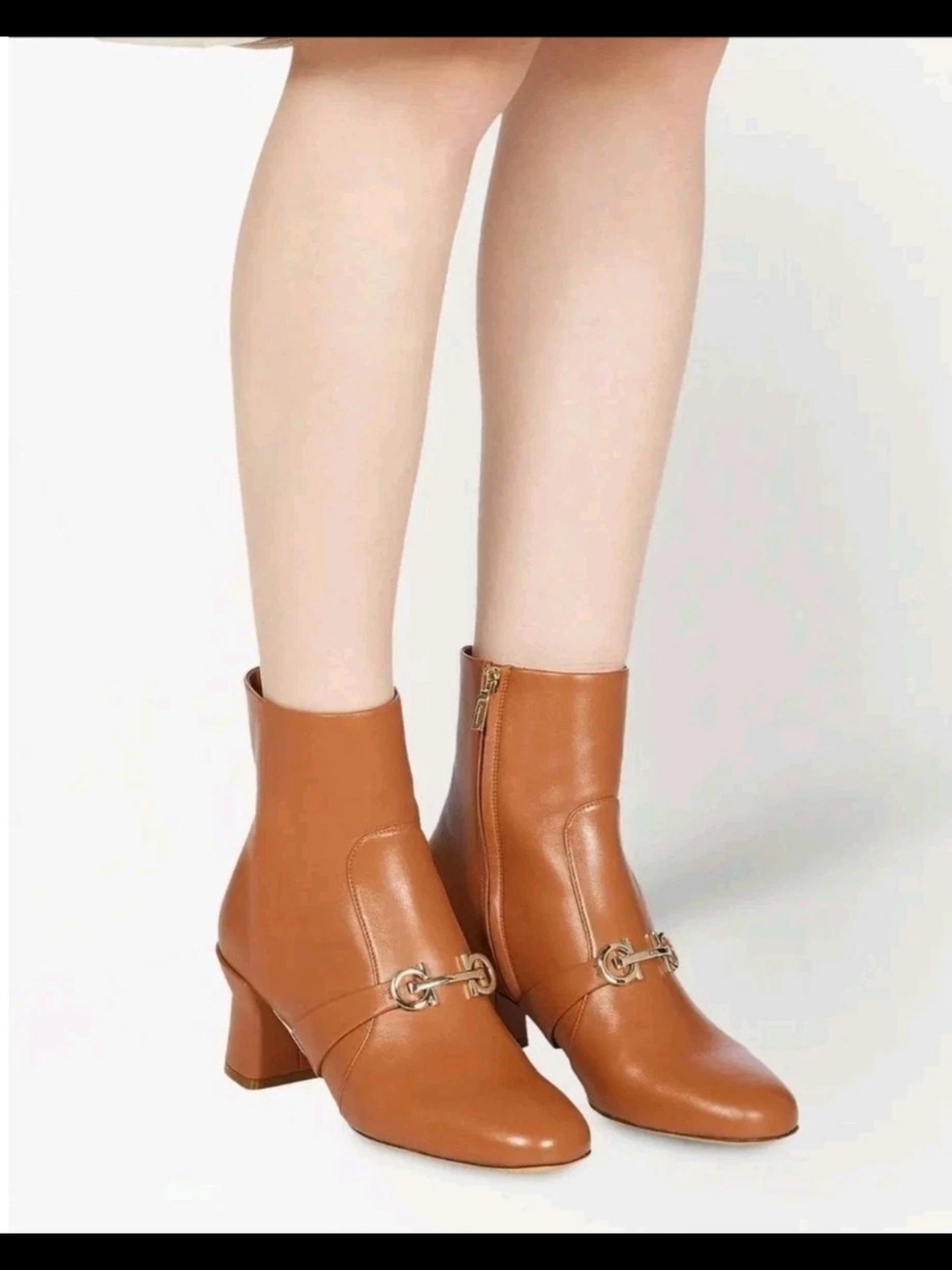 Ferragamo Orietta Leather Boot Women's Gancini Ankle Metal Logo Size 9.5C NWB